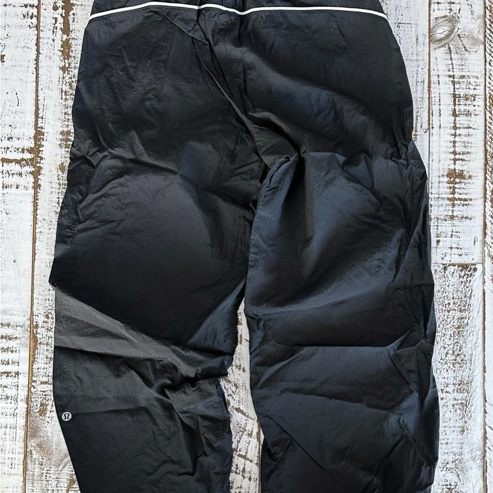 Lululemon - License to Train Mid-Rise Lightweight Jogger Size 4 - Picture 8 of 8